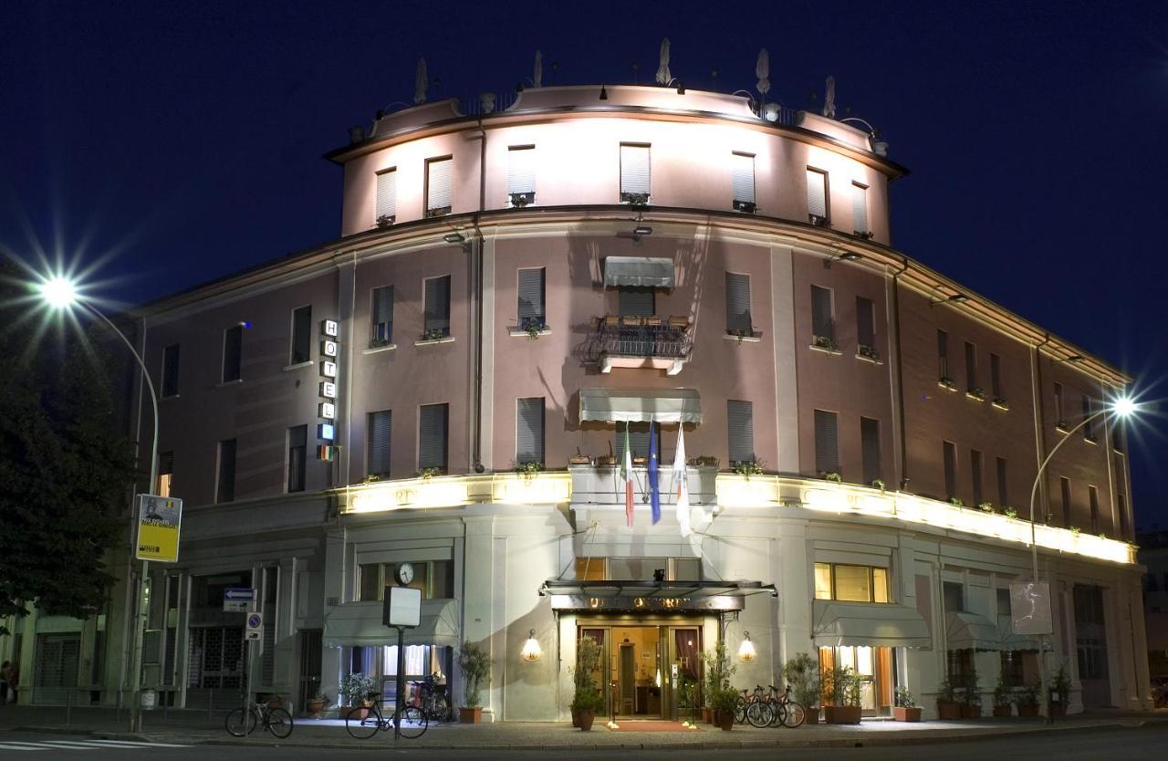 Hotel Concorde Lodi Centro エクステリア 写真